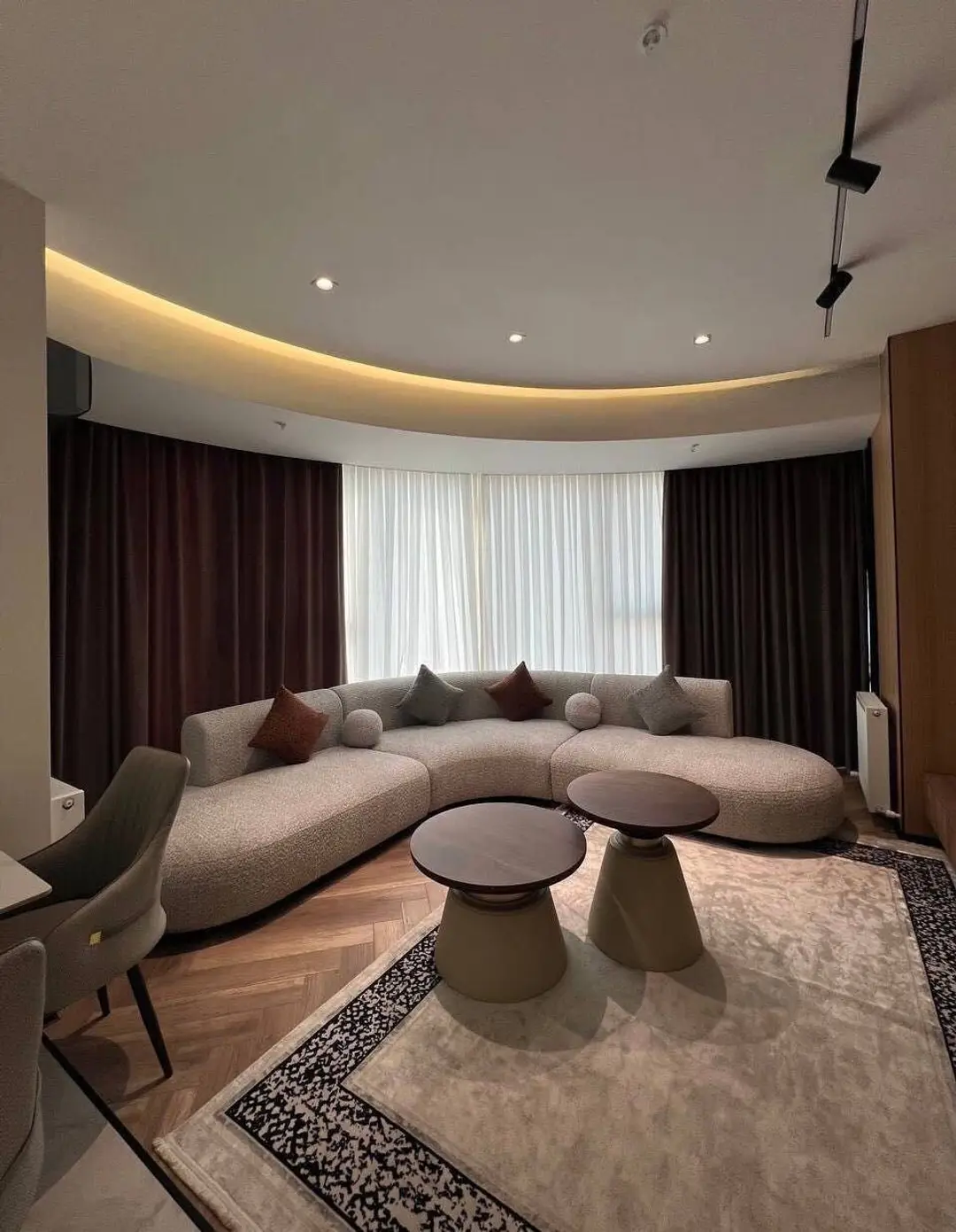 2 xonali kvartira, 55 m², Yakkasaroy — ijaraga · ID:6493 - Cover Photo