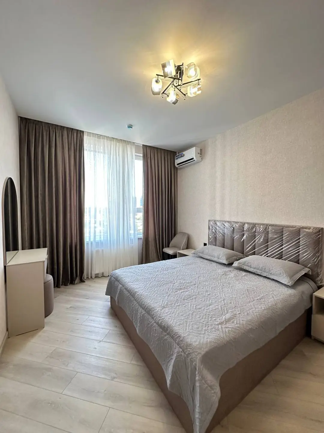 3 xonali kvartira, 80 m², Mirzo Ulug'bek — ijaraga · ID:6494 - Cover Photo