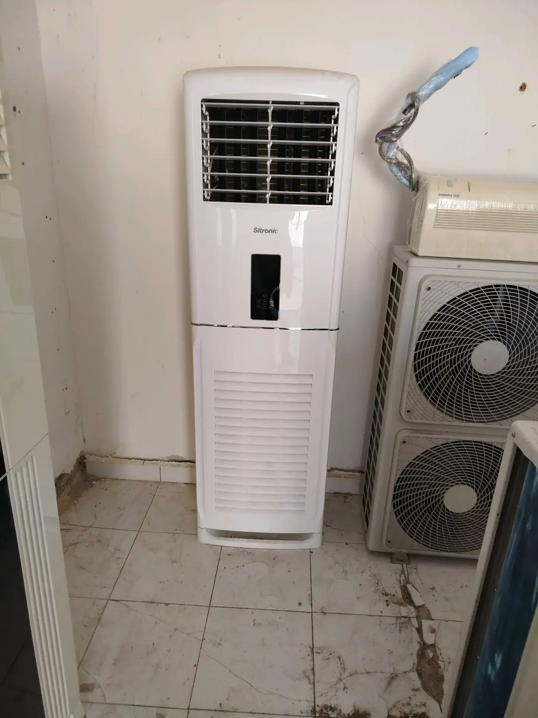 Advertisement - Cover Photo
