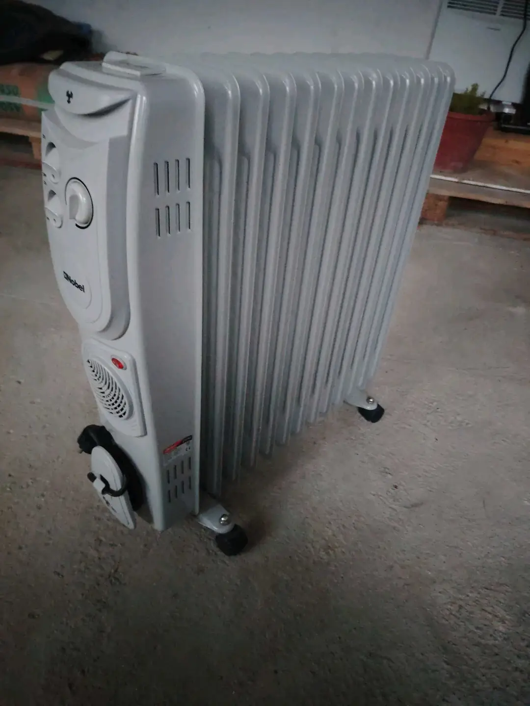 Advertisement - Cover Photo