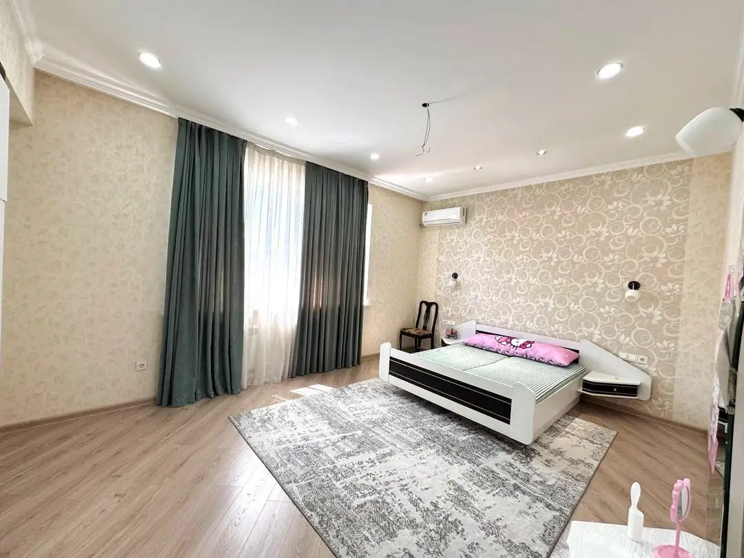 4 xonali kvartira, 208 m², Mirobod — ijaraga · ID:8767 - Cover Photo