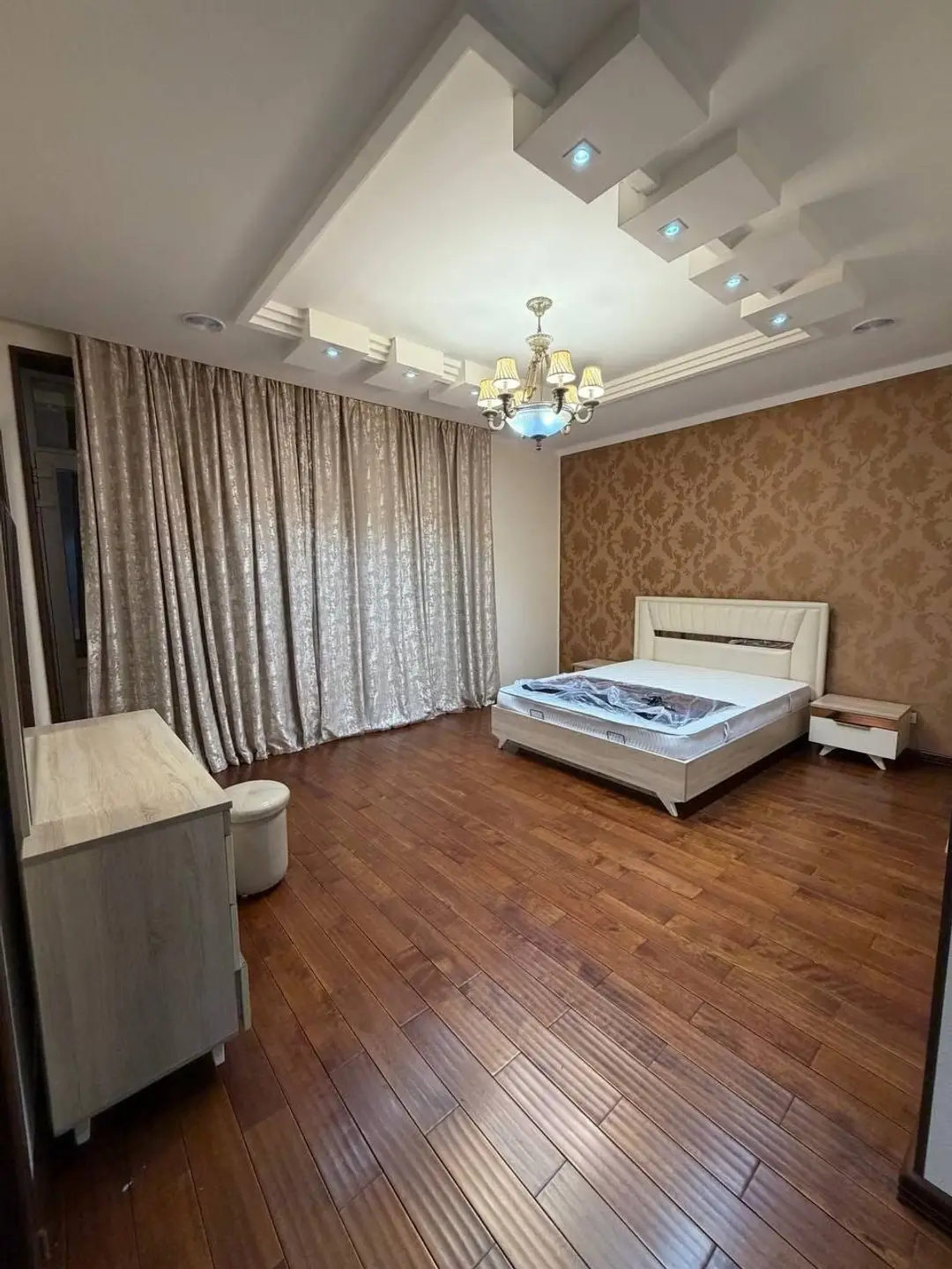 5 xonali kvartira, 220 m², Yunusobod — ijaraga · ID:7832 - Cover Photo