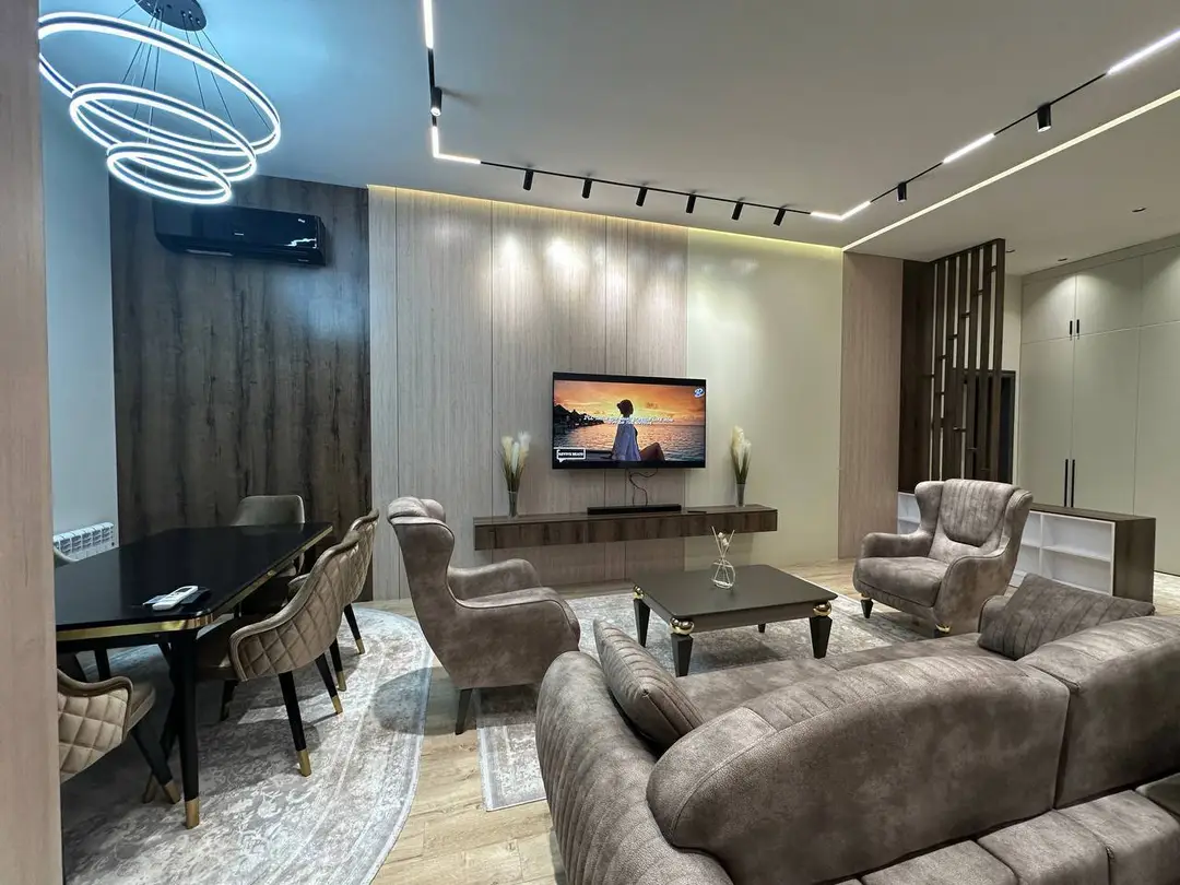 2 xonali kvartira, 83 m², Mirzo Ulug'bek — sotiladi · ID:S1195 - Cover Photo