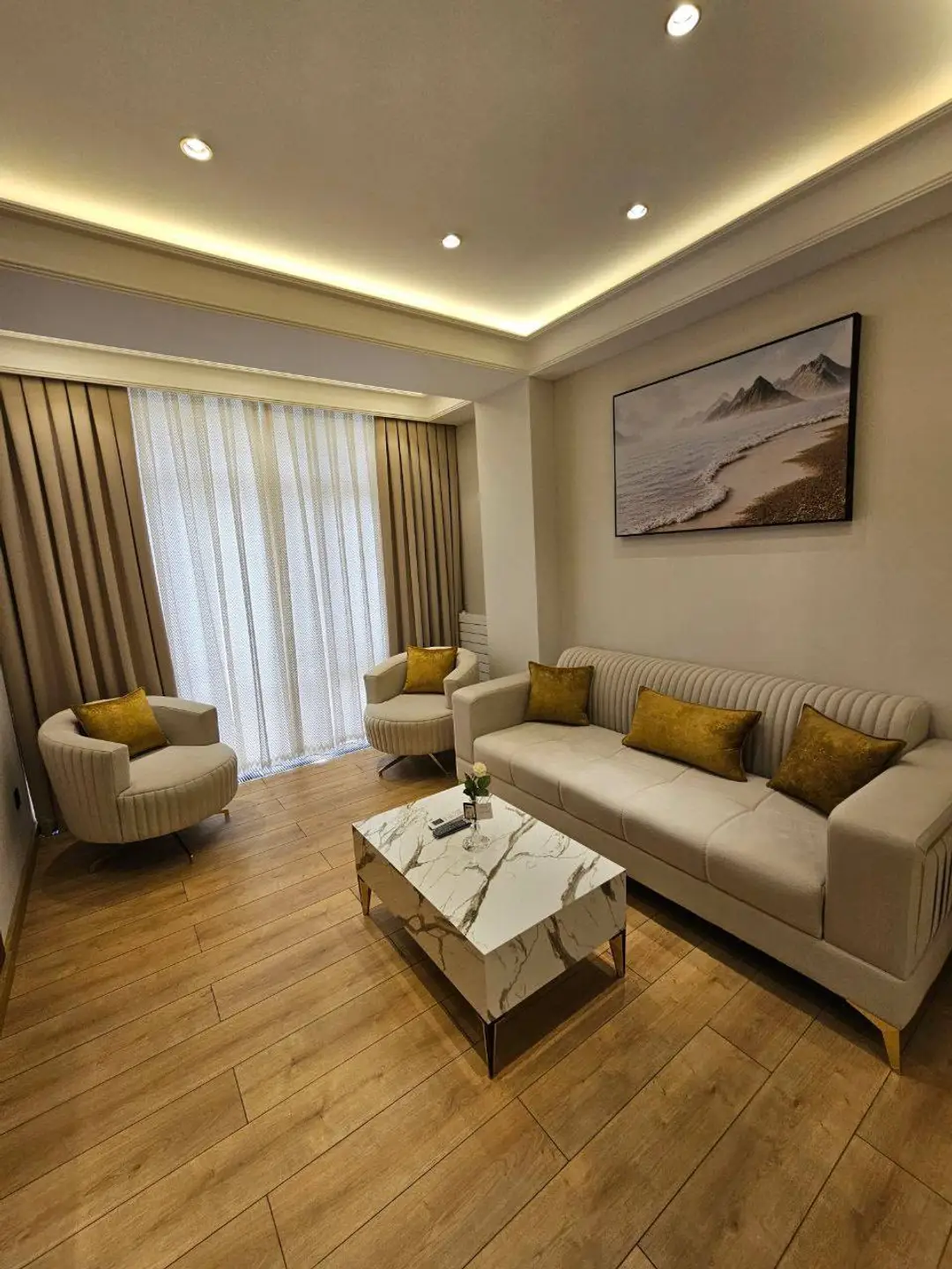 3 xonali kvartira, 96 m², Yakkasaroy — sotiladi · ID:7596 - Cover Photo