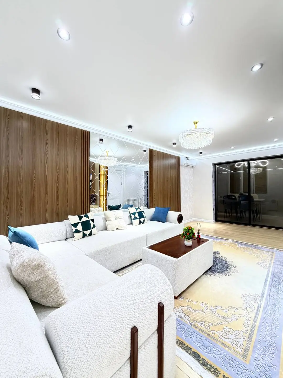 4 xonali kvartira, 70 m², Yakkasaroy — sotiladi · ID:S1098 - Cover Photo