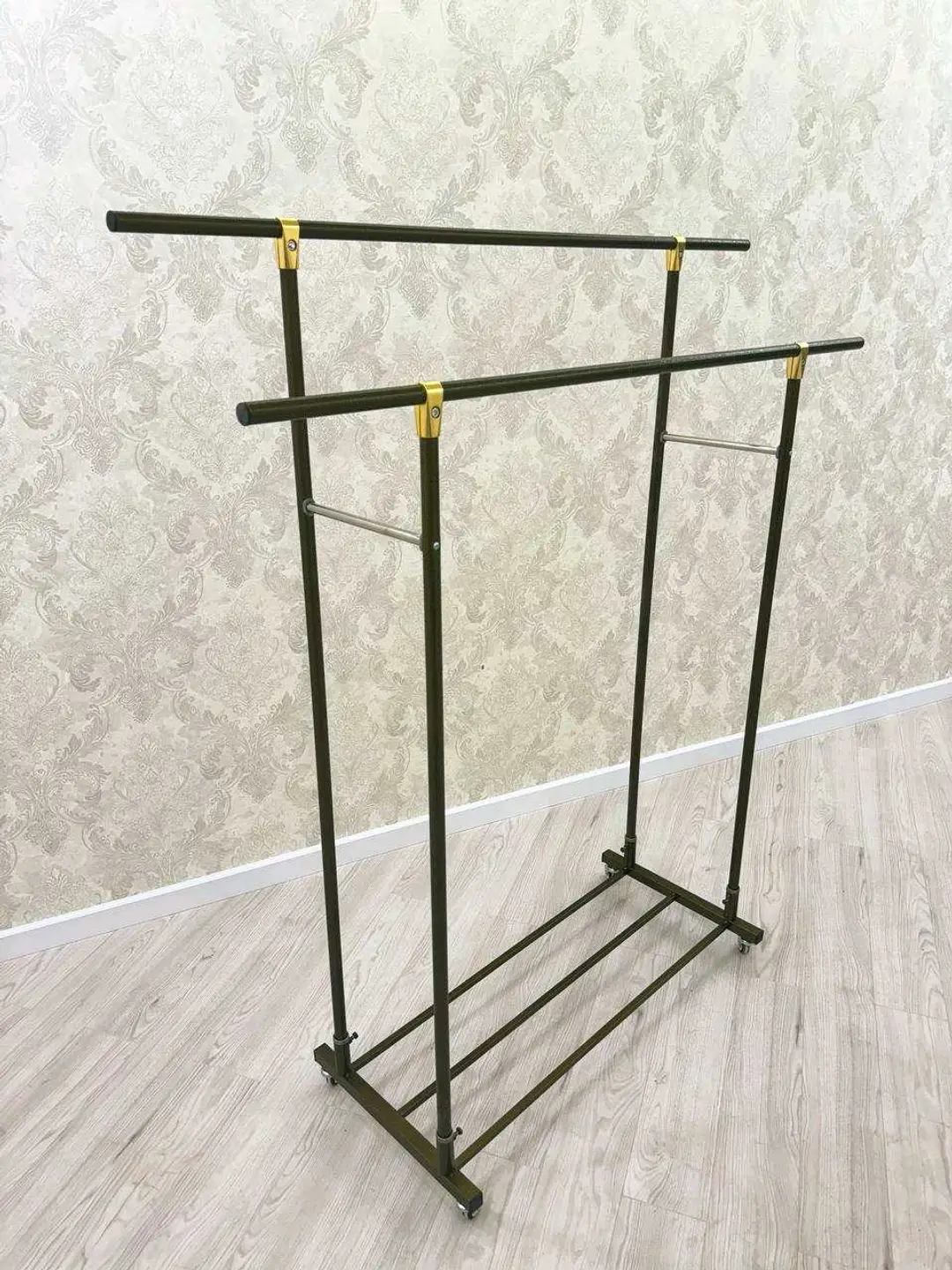 Image 4